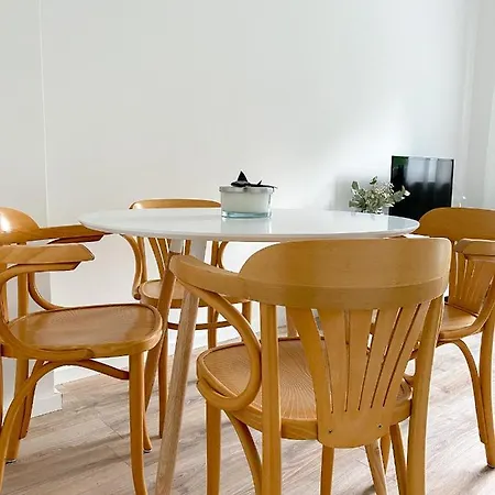 Gemuetliche Ferienwohnung Fuer Bis Zu 6 Personen Im Stadtzentrum Bremerhaven Exterior photo